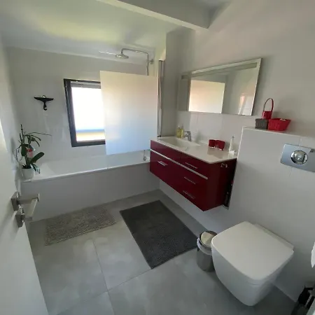 Biarritz, Villa Standing 8 Couchages, Grand Jardin Villa Biarritz